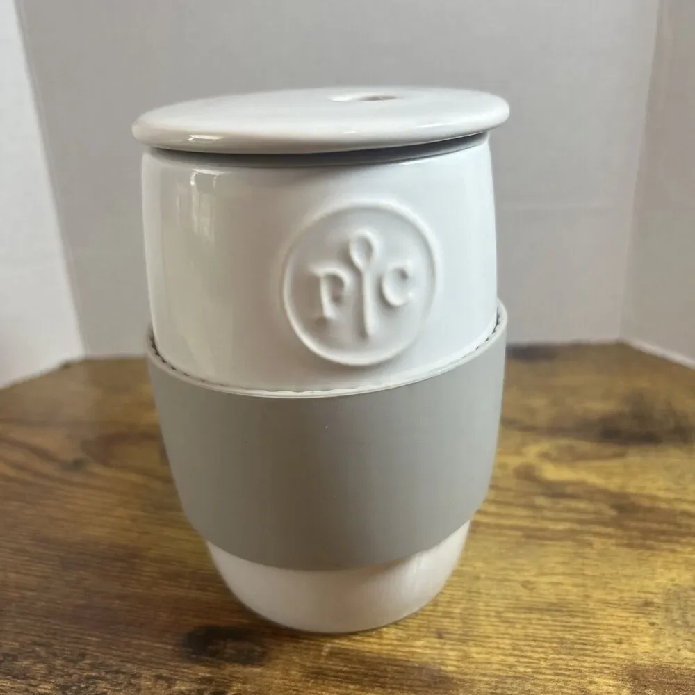 Pampered Chef Ceramic Egg Cooker Mug Cake Muffin Maker Microwave Rubber NWOB